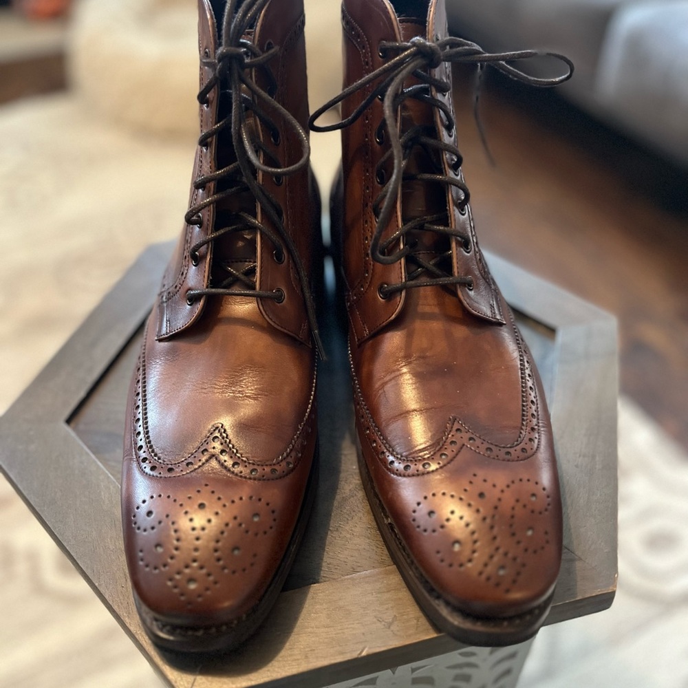Mens Thursday Boots, Wingtip color #77, size 9.5